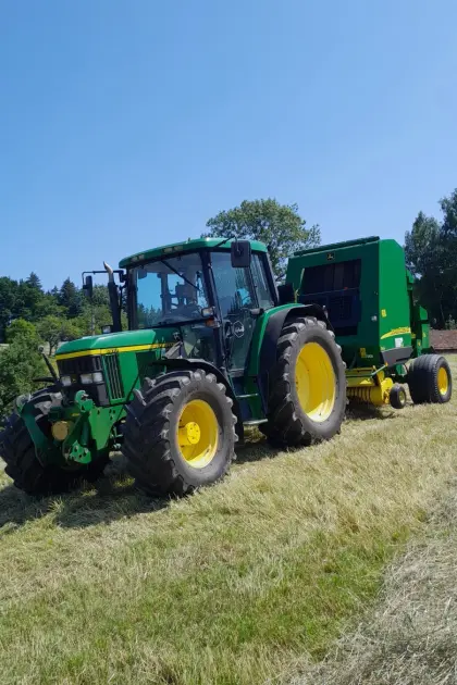 John Deere 592 Rundballenpresse
