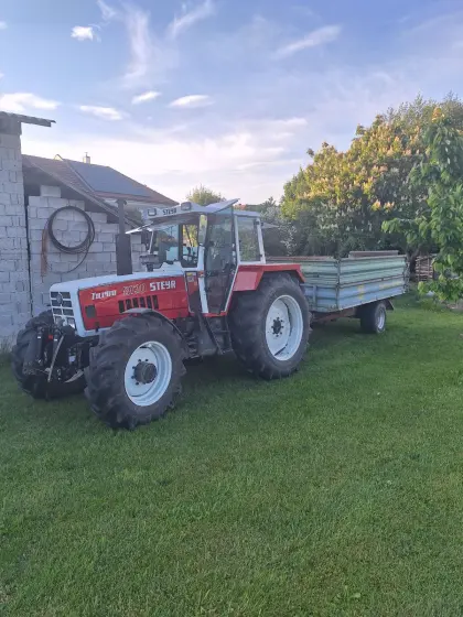 18.4-38, 14.9-26 Bereifung von einem Steyr 8130 SK2