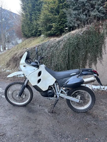 KTM Adventure LC4