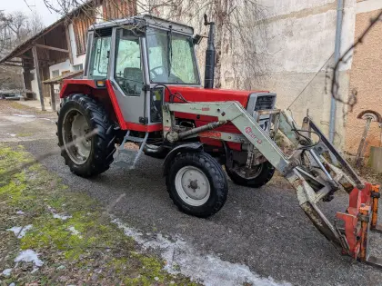 Massey Ferguson 377