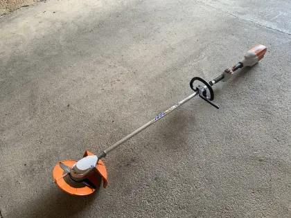 Stihl Akku Motorsense FSA 90R