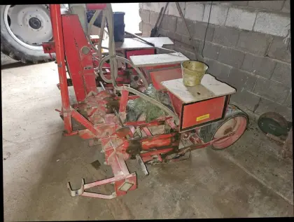 Becker Aeromat Maissämaschine