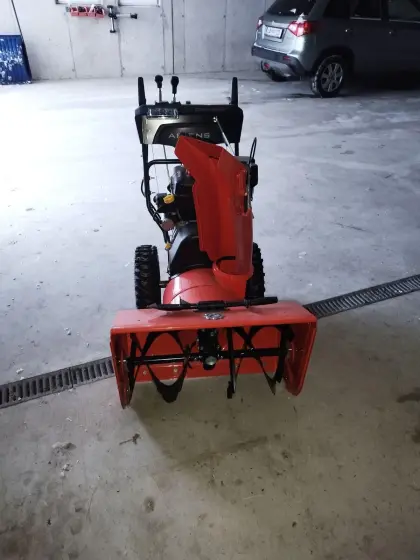 Ariens ST 28 Deluxe Schneefräse