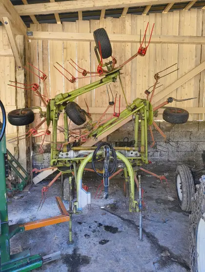 Verkaufe generalüberholten Claas Volto 740HR