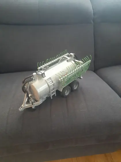 Suche güllefass 2500 bis 3000 liter