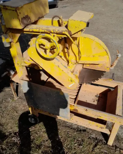 Ziegelschneidemaschine