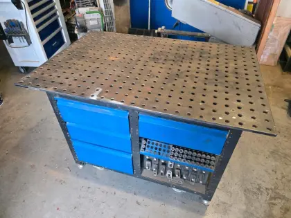 Schweißtisch Siegmund 16er Loch 120 x 80 inkl viel Zubehör