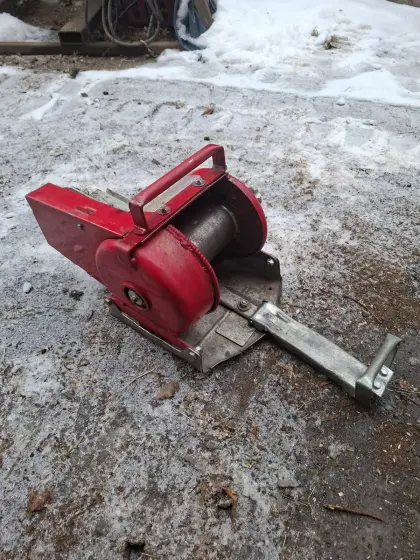 Motorsägenseilwinde