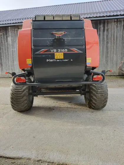 Rundballenpresse Kuhn VB3165