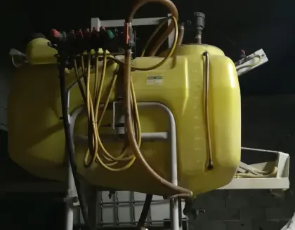 Jessernigg Unkrautspritze 660 l mit 5 Teilbreiten