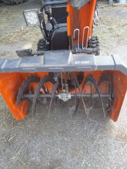 Schneefräse Husqvarna ST430