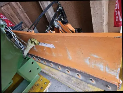 Hydrac Schneepflug SK-190