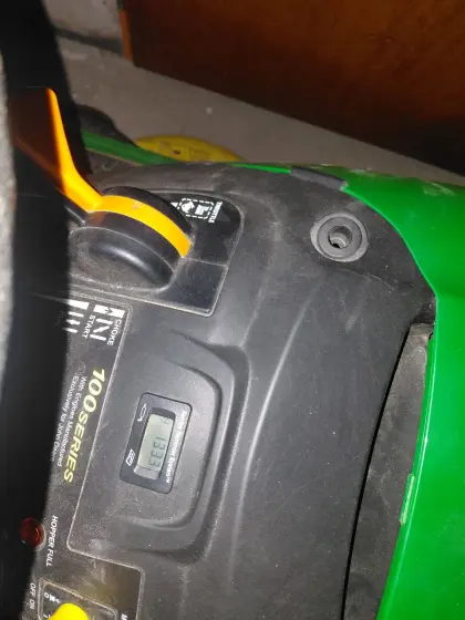 John Deere Rasentraktor X155R