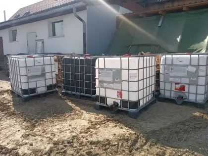IBC Gitterboxen mit Blase 1.000l leer
