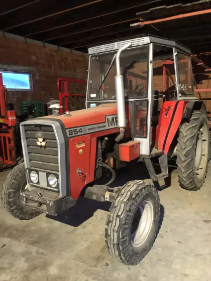 Verkaufe sehr gut erhaltenen Massey Ferguson 254 S
