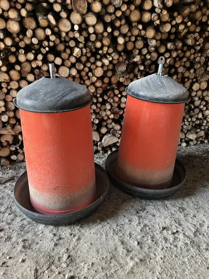 Hühnerfutterautomat, Futterautomat