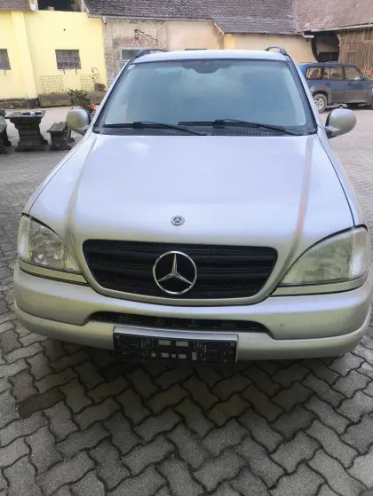Mercedes Benz ML 270 Allrad
