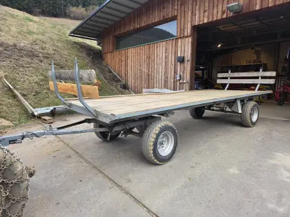 Plateauanhänger, Ballenanhänger Drehschemel