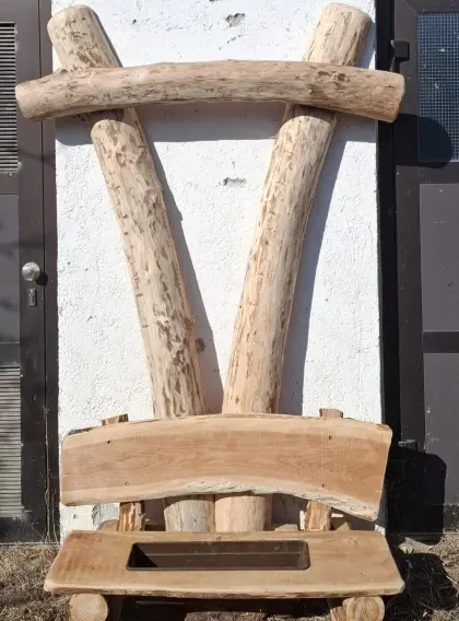 Wandsäule aus Lärchenholz