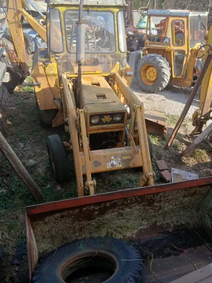 Bagger und Lader Massey Ferguson 50B