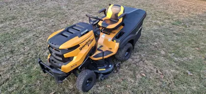 Rasentraktor Cub Cadet XT 3 QR 106