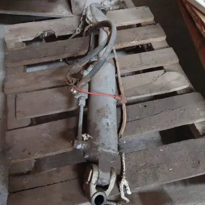 Hydraulischer Oberlenker