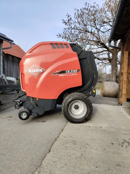 Kuhn Rundballenpresse VB3165