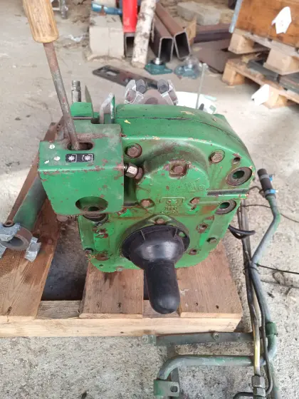 John Deere Frontzapfwelle