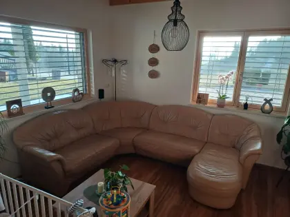 Verschenke Ledercouch