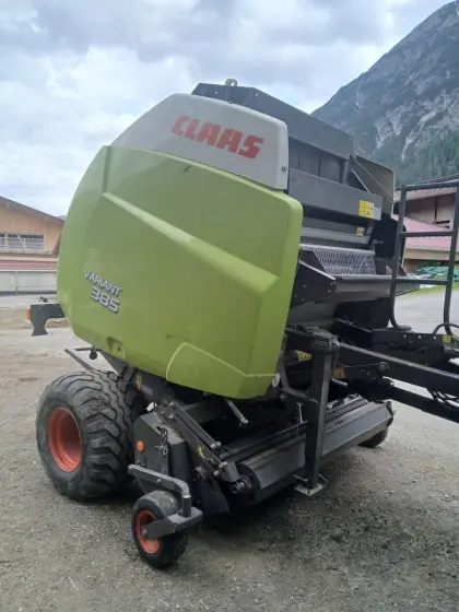 Rundballenpresse Claas Variant 385 RotoCut