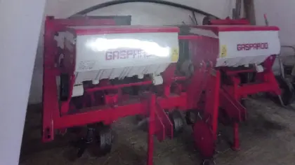 Hackgerät Maishacke Reihenhacke mit Düngung GASPARDO HP 4 TILE