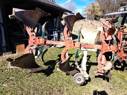 Vogel & Noot Pflug PL 40404 drei Schar Wendepflug