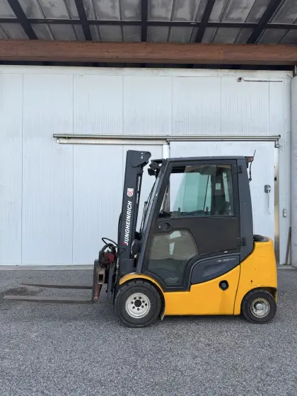 Jungheinrich DFG 320 S 2.000kg