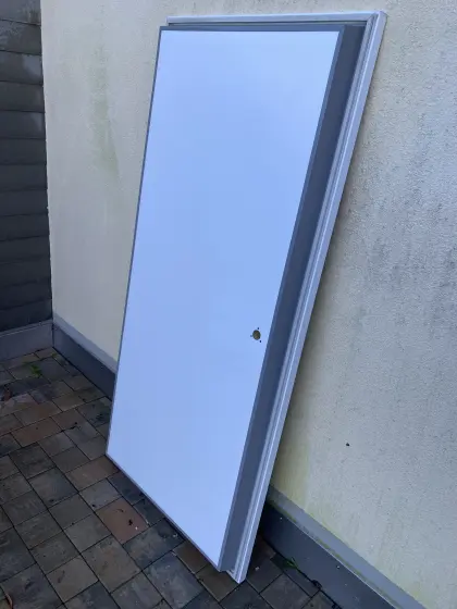 •	Kühlraumtür Neu, Kühlzellentür Neu