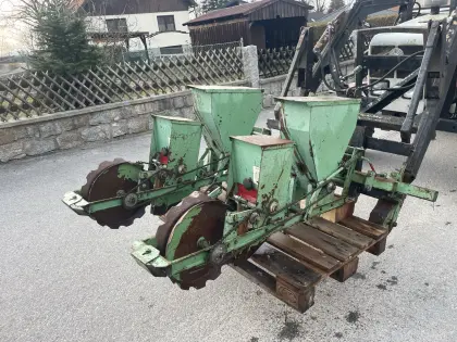 Maissetzmaschine Feldherr 2-reihig
