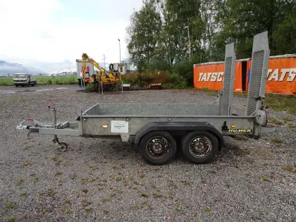Humer Anhänger Tieflader