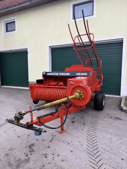 Deutz Fahr HD320 Kleinballenpresse