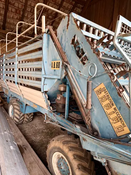 Selbstfahr-Ladewagen Bonino - Kräuterernter AB 60