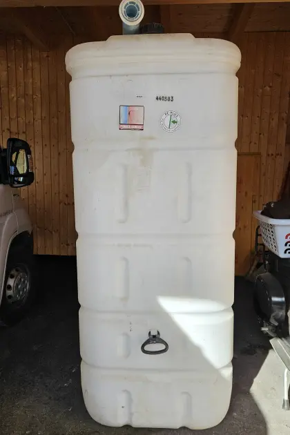 Doppelwandige Kunststofftanks