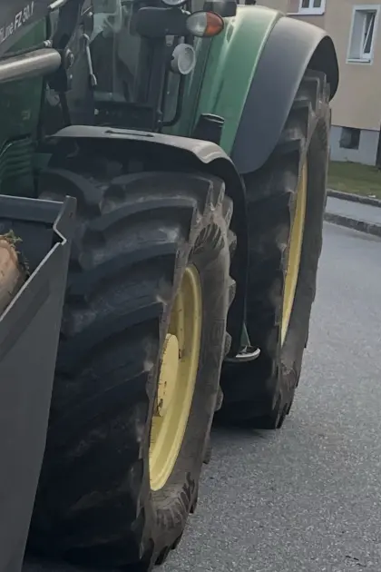 Verkaufe Kompletträder John Deere