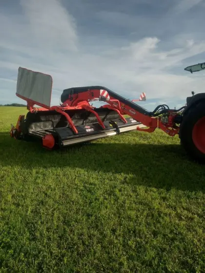 Bandschwader Kuhn Merge Maxx 760
