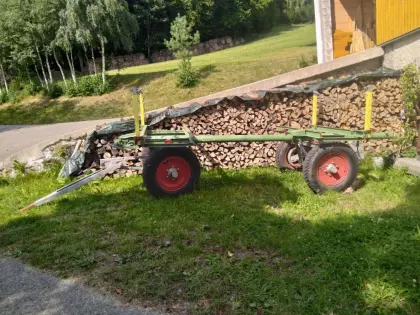 Holzwagen