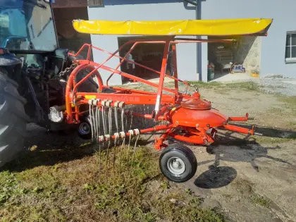 Pöttinger Top 28    Schwader