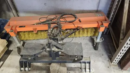 Kehrmaschine für Traktor oder Stapler