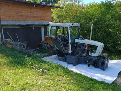 Steyr 9086, Bj. 1995, in Teilen