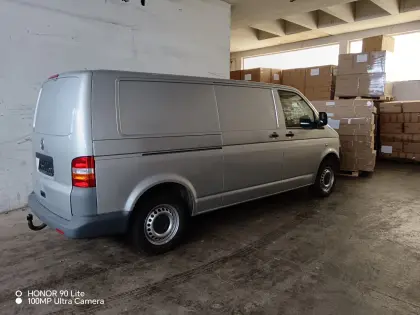 VW Transporter Kastenwagen T5, langer Radstand, 2,5 l, 96 kW