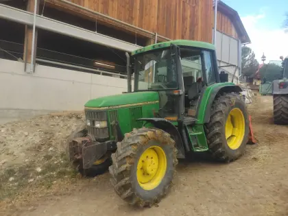John Deere 6100