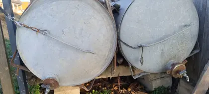 2 Stk. Wassertanks/Stahltanks