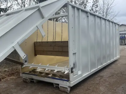 Schubbodencontainer Bruns 7x2,45x2,50 m – Hakenliftcontainer