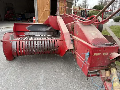 Verkaufe Welger Klein Ballen Presse AP 12.